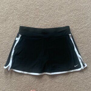 Nike Golf Tennis Skirt Black & White